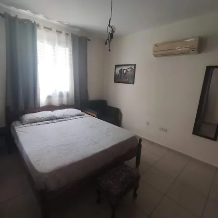 Abitare Cosy Apartment Paphos